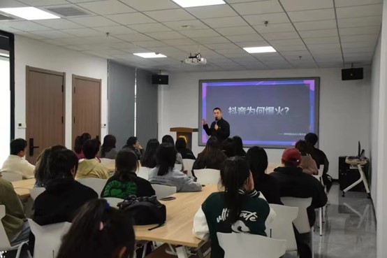 图片8.jpg 图片8.jpg