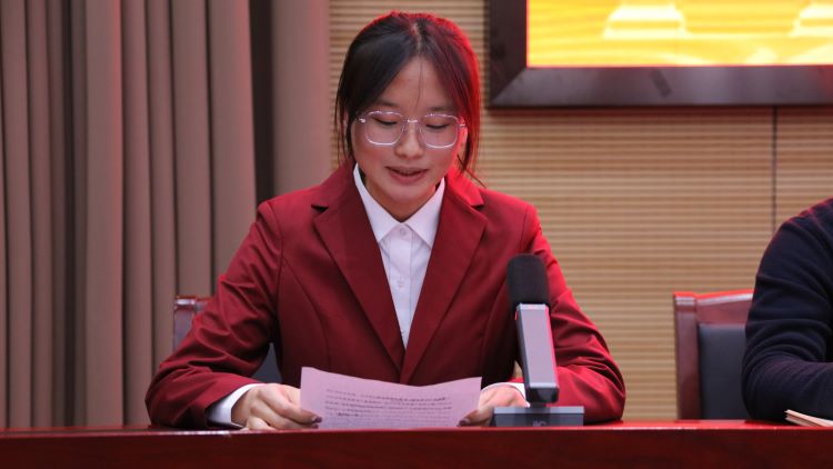 23.12 2022-2023学年国家奖学金、国家励志奖学金、校内奖学金表彰大会 3.jpg 23.12 2022-2023学年国家奖学金、国家励志奖学金、校内奖学金表彰大会 3.jpg