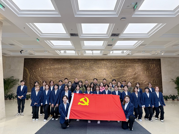 图2.jpg 图2.jpg