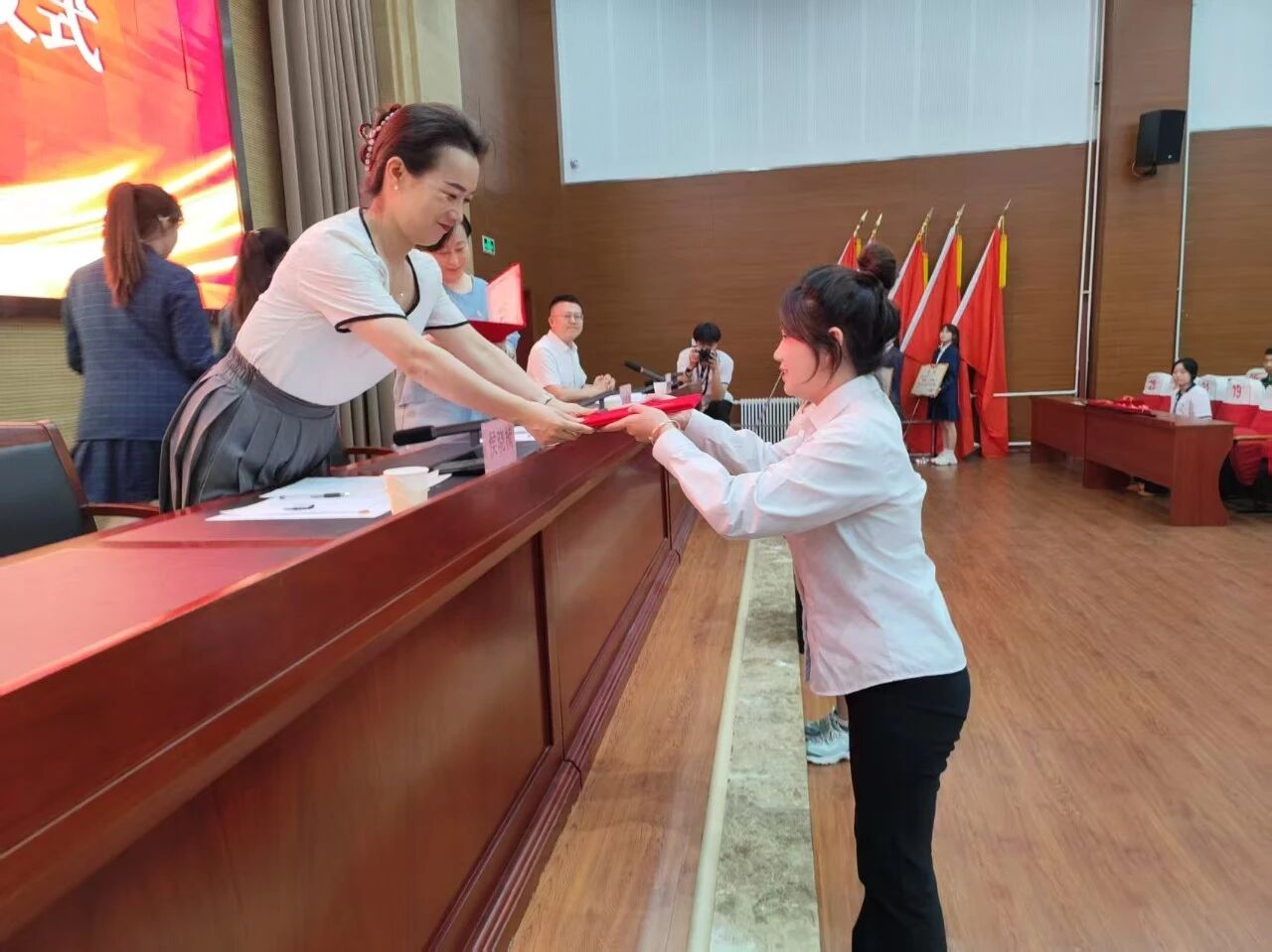 微信图片_2025-12-22_133115_153.jpg 微信图片_2025-12-22_133115_153.jpg