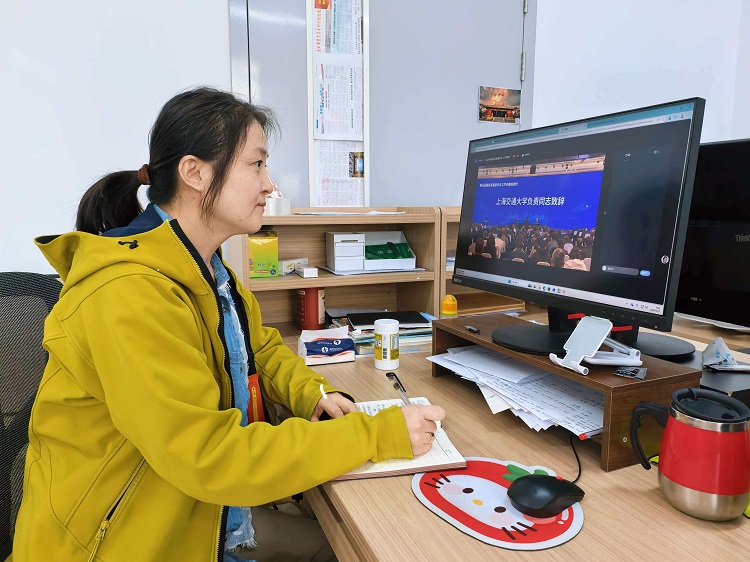 新闻图1.jpg 新闻图1.jpg